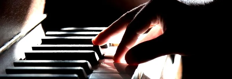 Skąd czerpać najlepszą muzykę do filmów? Przewodnik dla twórców