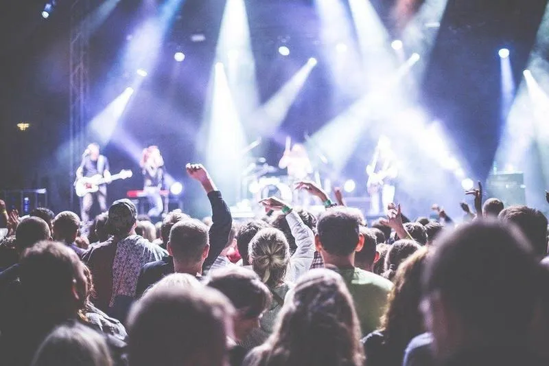 Sprawdź, jaki dziś koncert w Warszawie warto zobaczyć