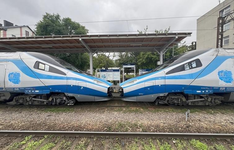 Muzyka w Pendolino