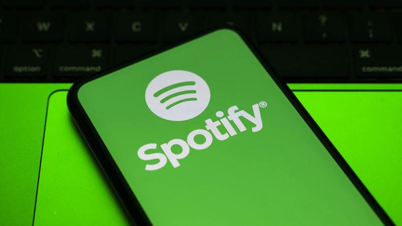 Spotify samo się wyłącza