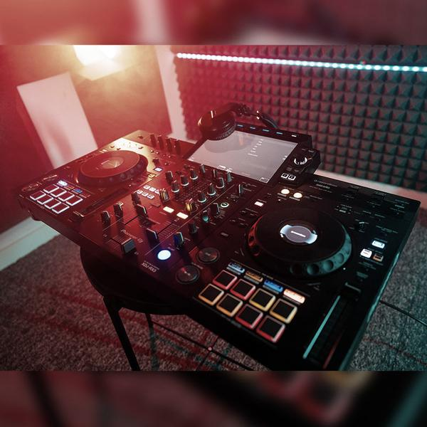 Sprzęt DJ dla początkujących